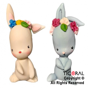 ADORNO ANIMALITO DEL BOSQUE CONEJITO SENTADO CON FLORES A. PORCELANA FRIA x 1